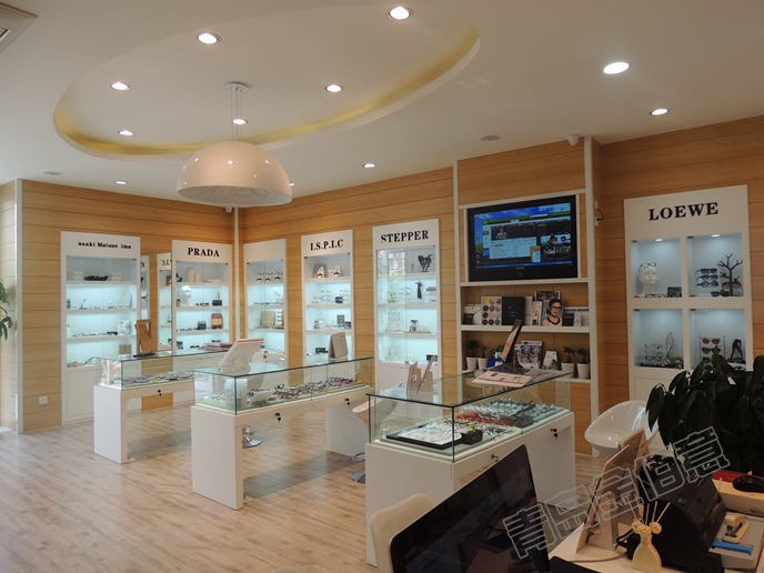 眼鏡展柜，金佰意為您量身定制