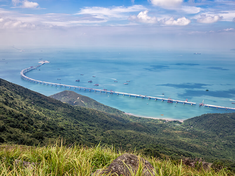 10_cable_car_things_to_see_4_hk_zhuhai_macau_bridge_800x600.jpeg